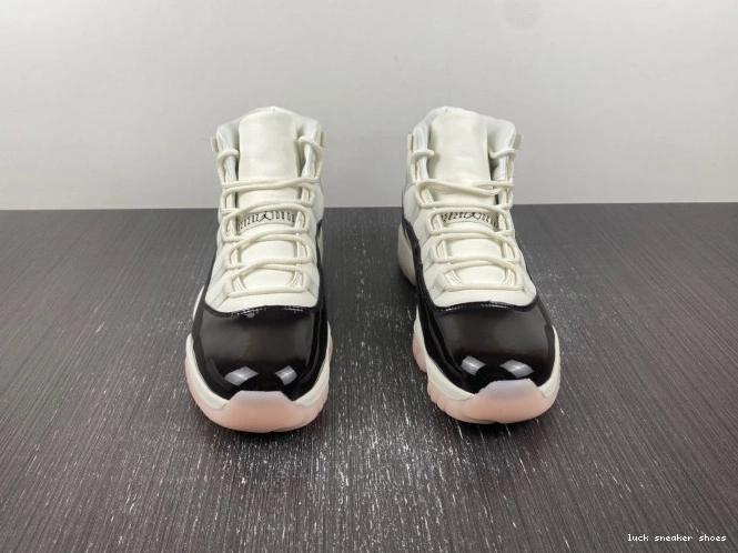 Rep LUCY Jordan Neapolitan Air 11 AR0715-101 WMNS 0814